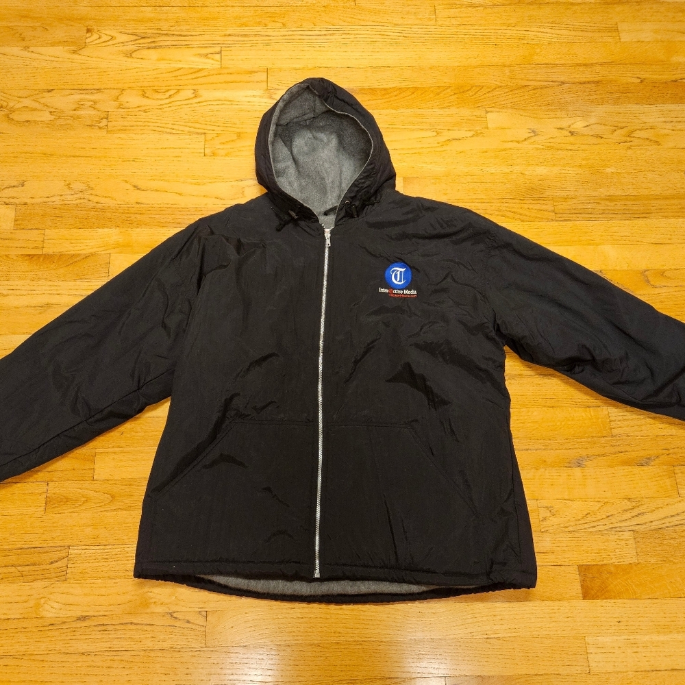 Hartwell Sports Chicago Tribune Men's XL Insulated Windbreaker